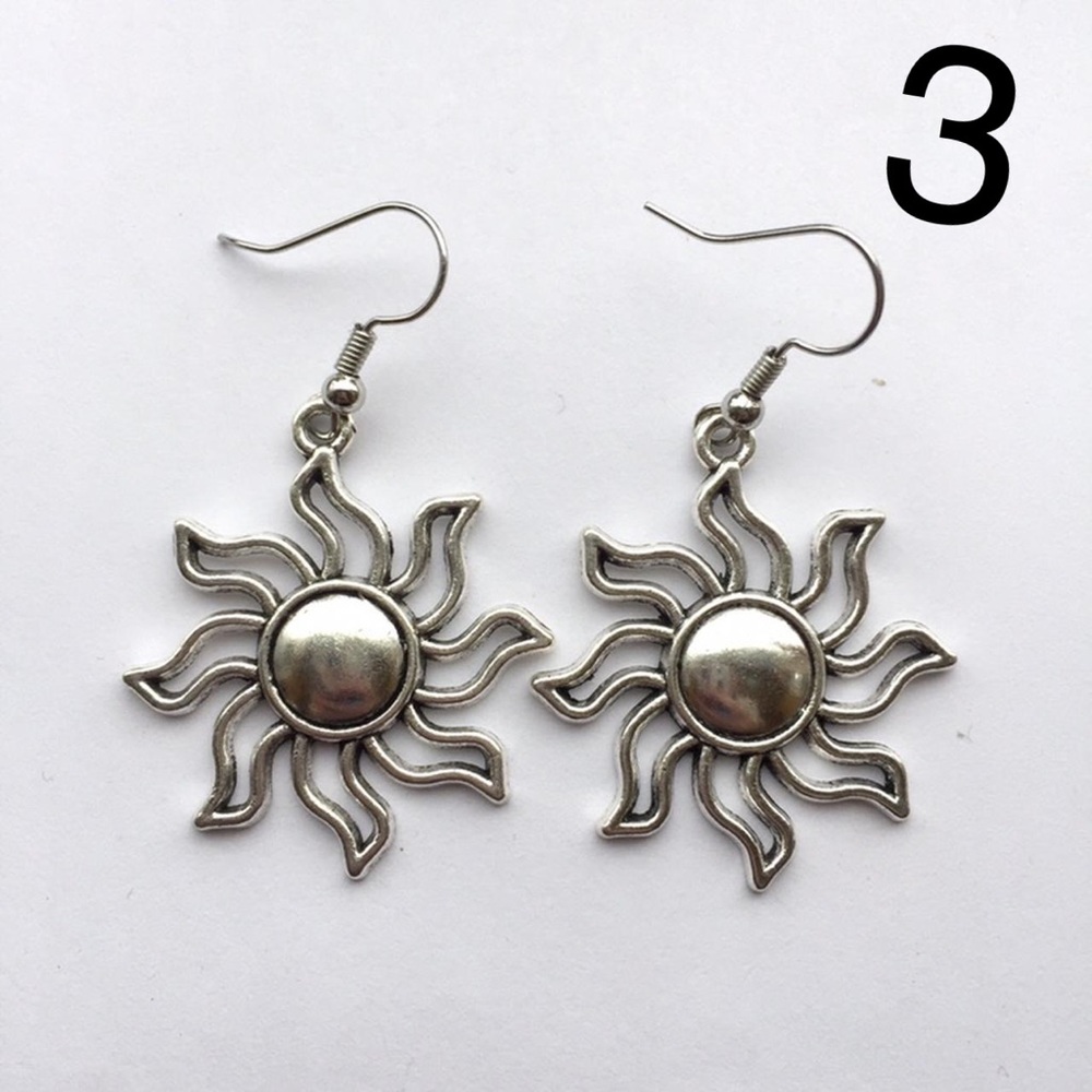 SUN EARRINGS - Picture 4 of 10